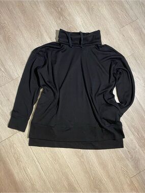 💜3/$25💜 Old Navy Active Black Funnel Neck Pullover XL